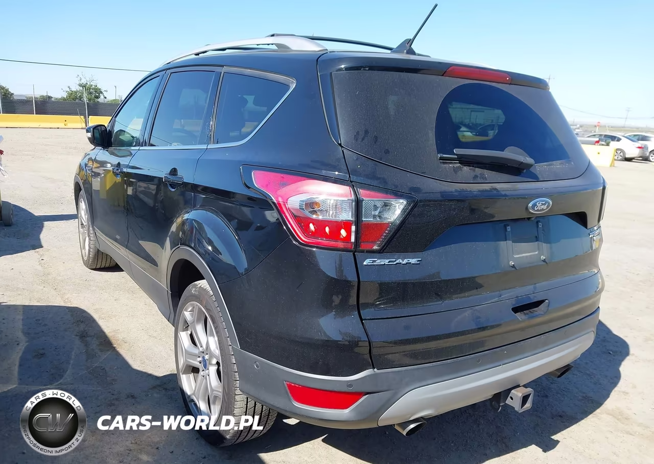2018 Ford Escape Titanium VIN:1FMCU0J99JUA57088 - 3