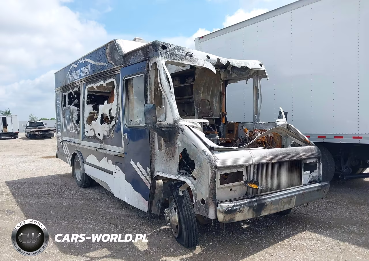 2003 Workhorse Custom Chassis Forward Control Chassis P4500 – zdjęcie 1 z 13