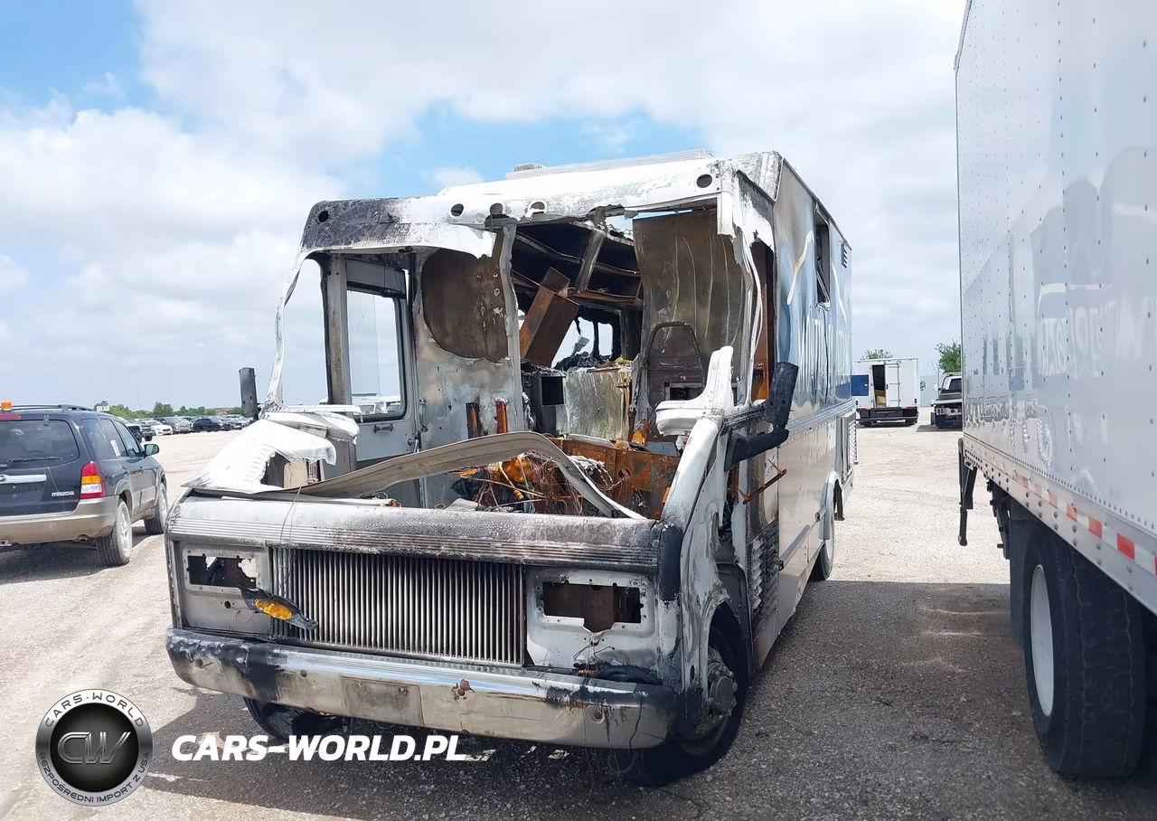 2003 Workhorse Custom Chassis Forward Control Chassis P4500 VIN:5B4KP42R433358802 - 2