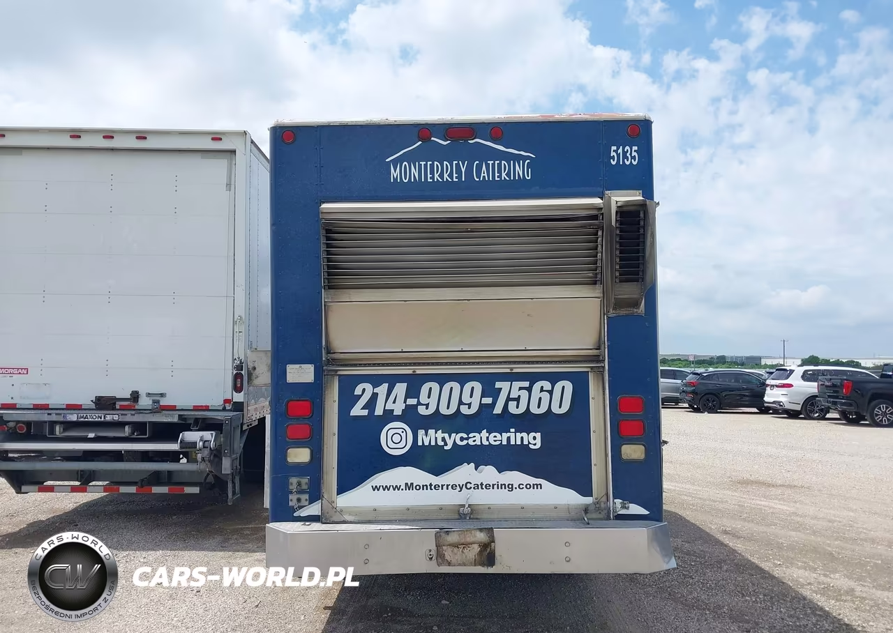 2003 Workhorse Custom Chassis Forward Control Chassis P4500 VIN:5B4KP42R433358802 - 8