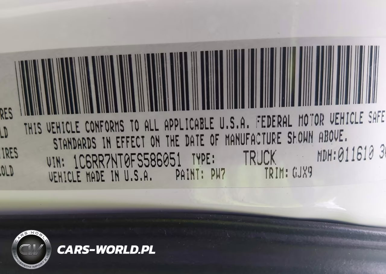 2015 Ram 1500 Laramie VIN:1C6RR7NT0FS586051 - 9