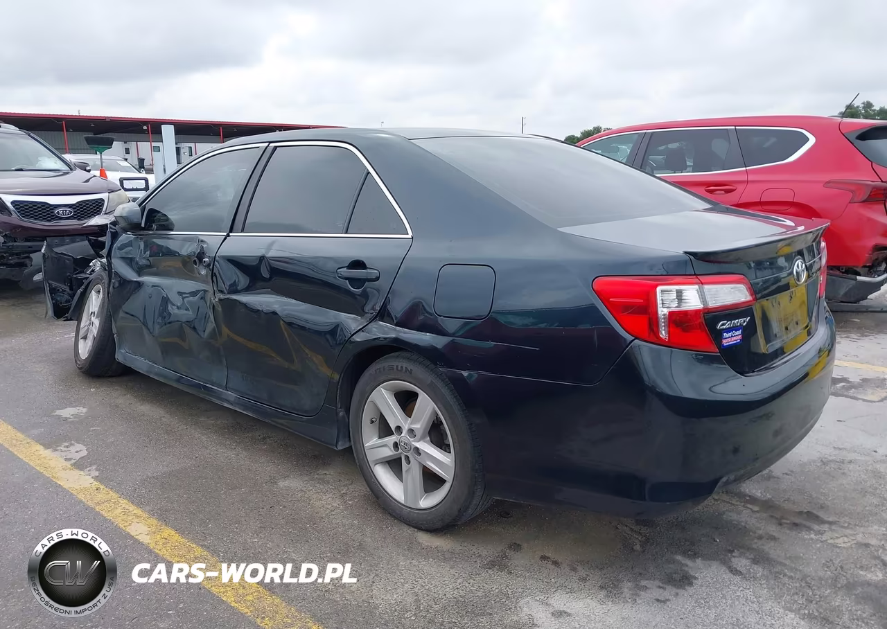 2014 Toyota Camry Se VIN:4T1BF1FK5EU869503 - 3