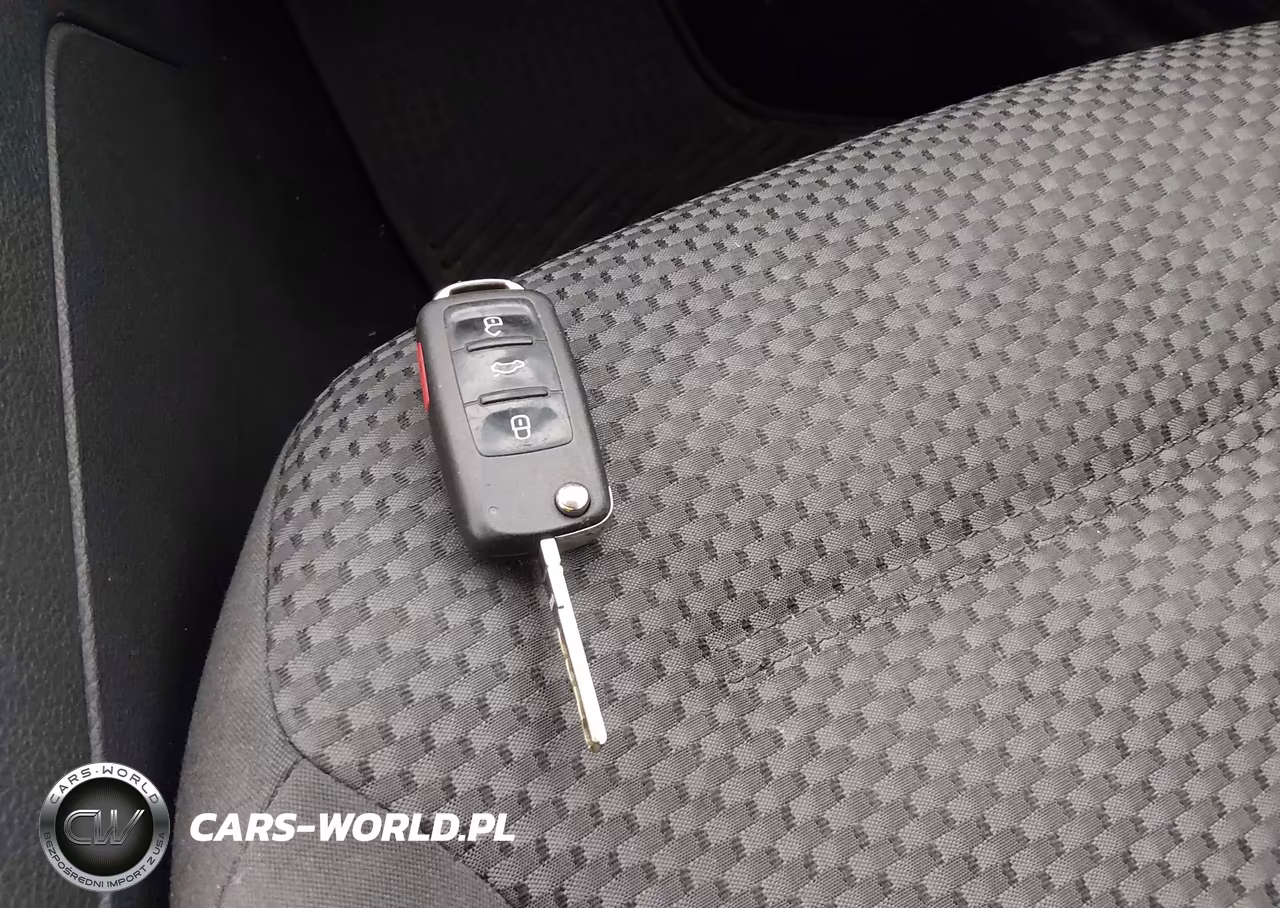 2011 Volkswagen Jetta 2.0L S VIN:3VW2K7AJ1BM103119 - 11