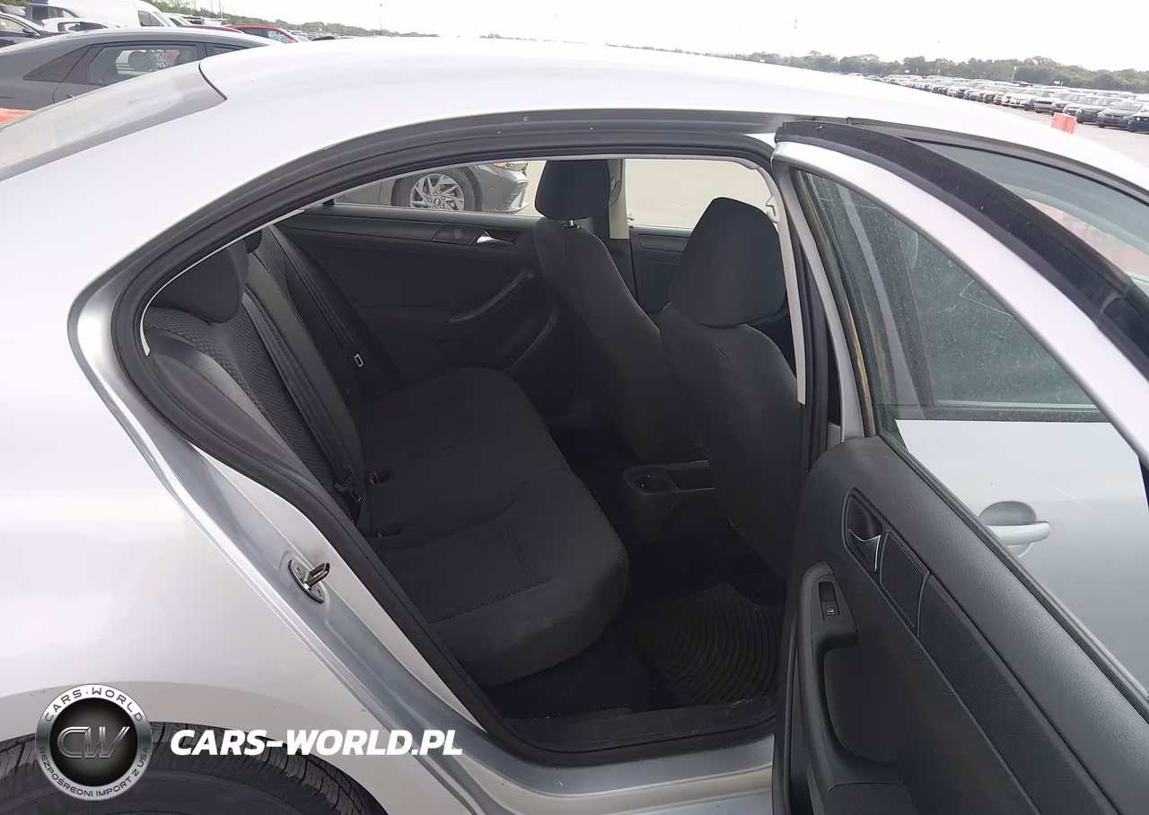 2011 Volkswagen Jetta 2.0L S VIN:3VW2K7AJ1BM103119 - 8