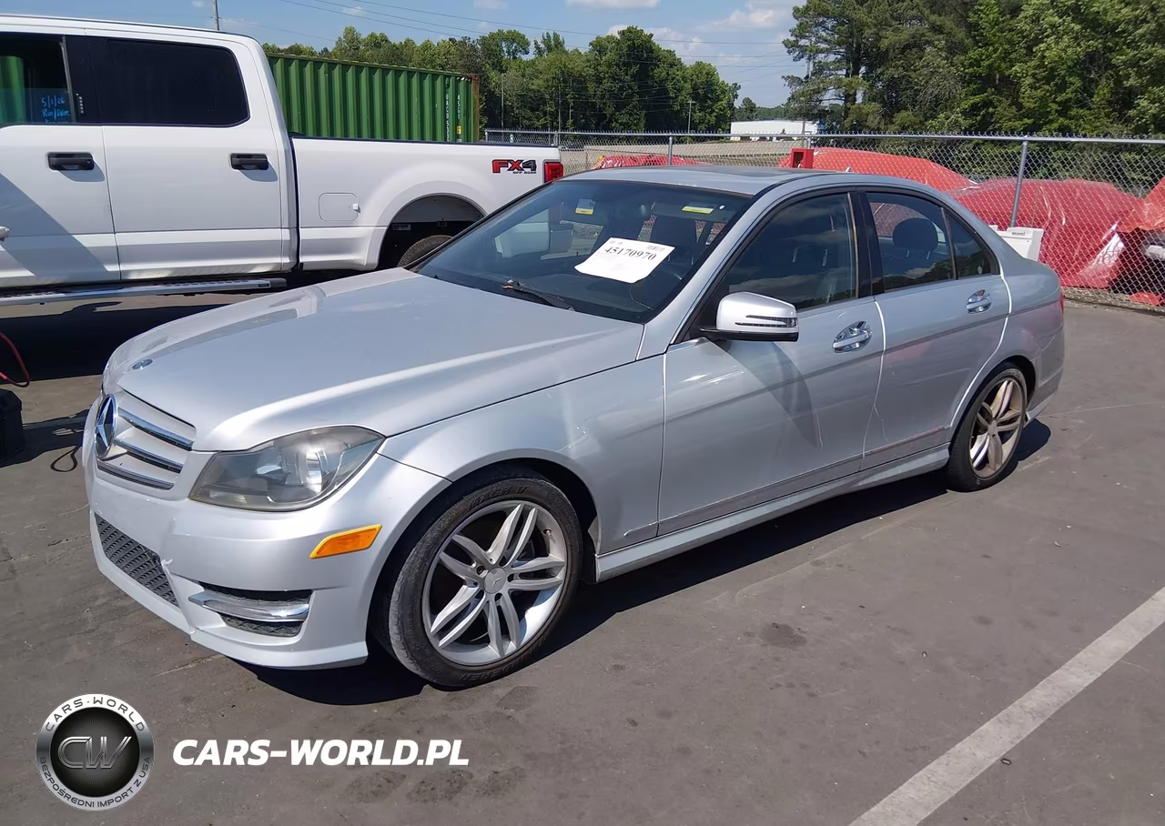 2013 Mercedes-Benz C 250 Sport VIN:WDDGF4HB4DR300786 - 2