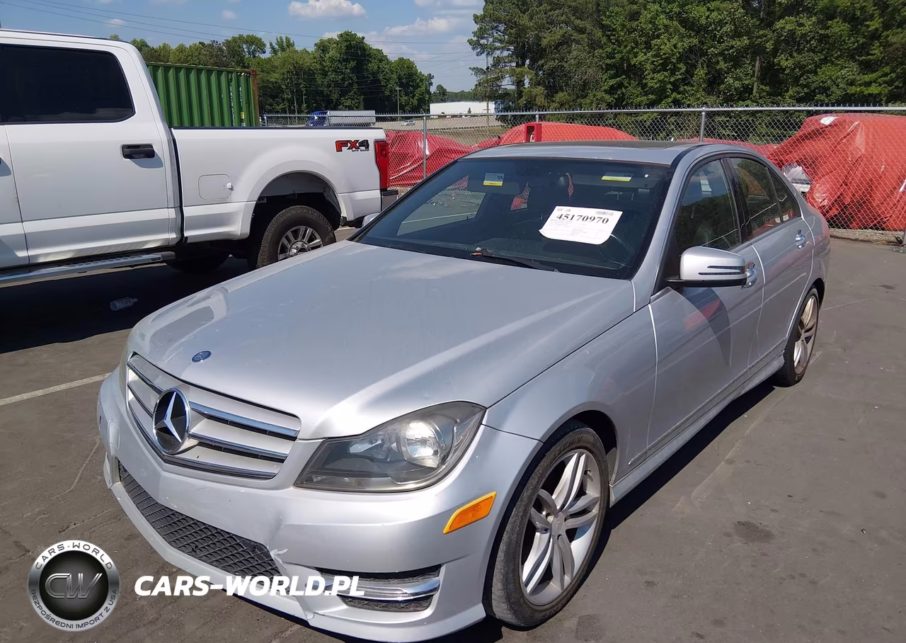 2013 Mercedes-Benz C 250 Sport VIN:WDDGF4HB4DR300786 - 6