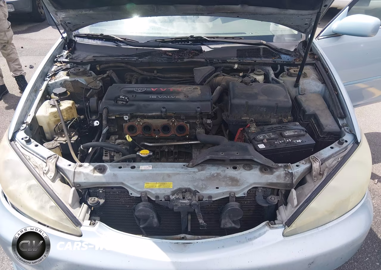 2005 Toyota Camry Le VIN:4T1BE32K85U639121 - 10