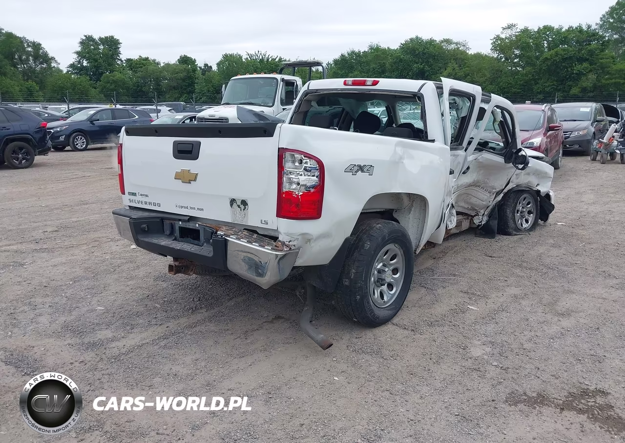 2011 Chevrolet Silverado 1500 Ls VIN:3GCPKREA4BG208086 - 4