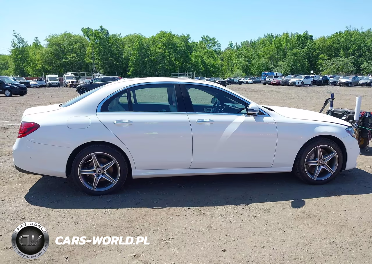 2018 Mercedes-Benz E 300 4Matic VIN:WDDZF4KB3JA317901 - 13