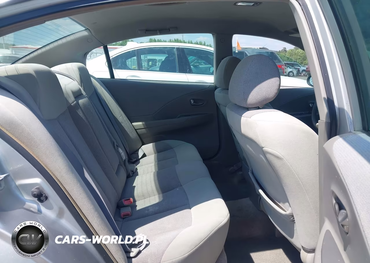 2004 Nissan Altima 2.5 S VIN:1N4AL11D94C142411 - 8