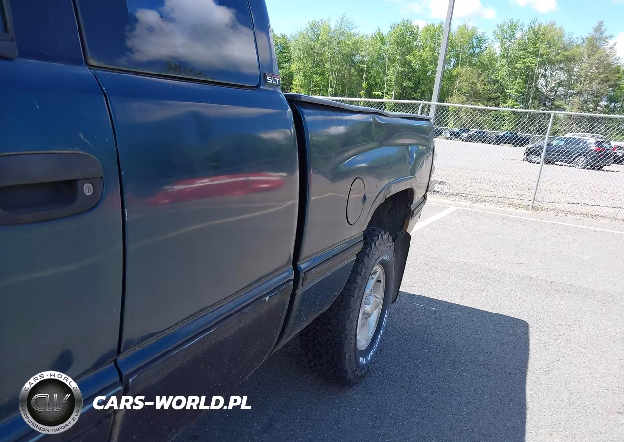 1995 Dodge Ram 1500 VIN:3B7HF13Y1SM161756 - 12