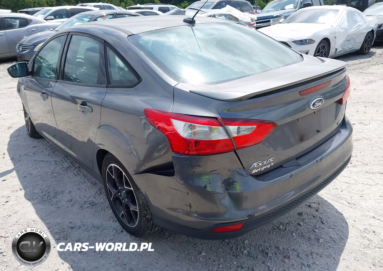 2012 Ford Focus Se VIN:1FAHP3F27CL442906 - 3