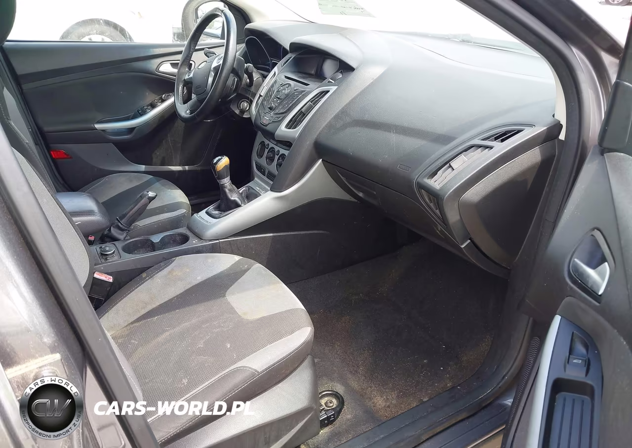 2012 Ford Focus Se VIN:1FAHP3F27CL442906 - 5