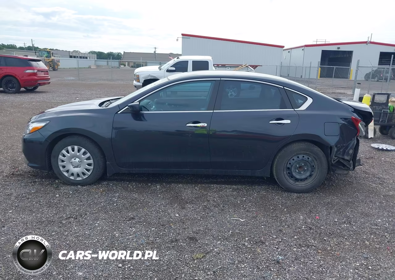 2018 Nissan Altima 2.5 S VIN:1N4AL3AP2JC226958 - 15