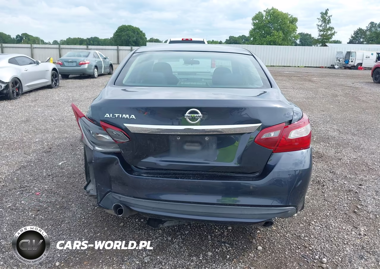 2018 Nissan Altima 2.5 S VIN:1N4AL3AP2JC226958 - 17