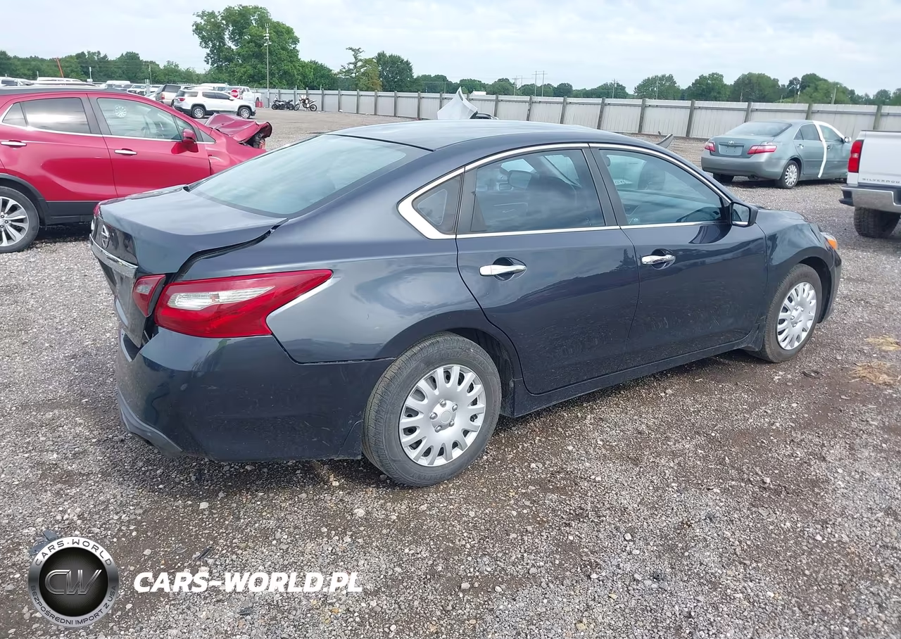 2018 Nissan Altima 2.5 S VIN:1N4AL3AP2JC226958 - 4