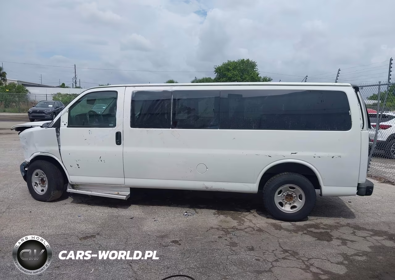2010 Chevrolet Express 3500 Ls VIN:1GA2GZDG7A1128577 - 13