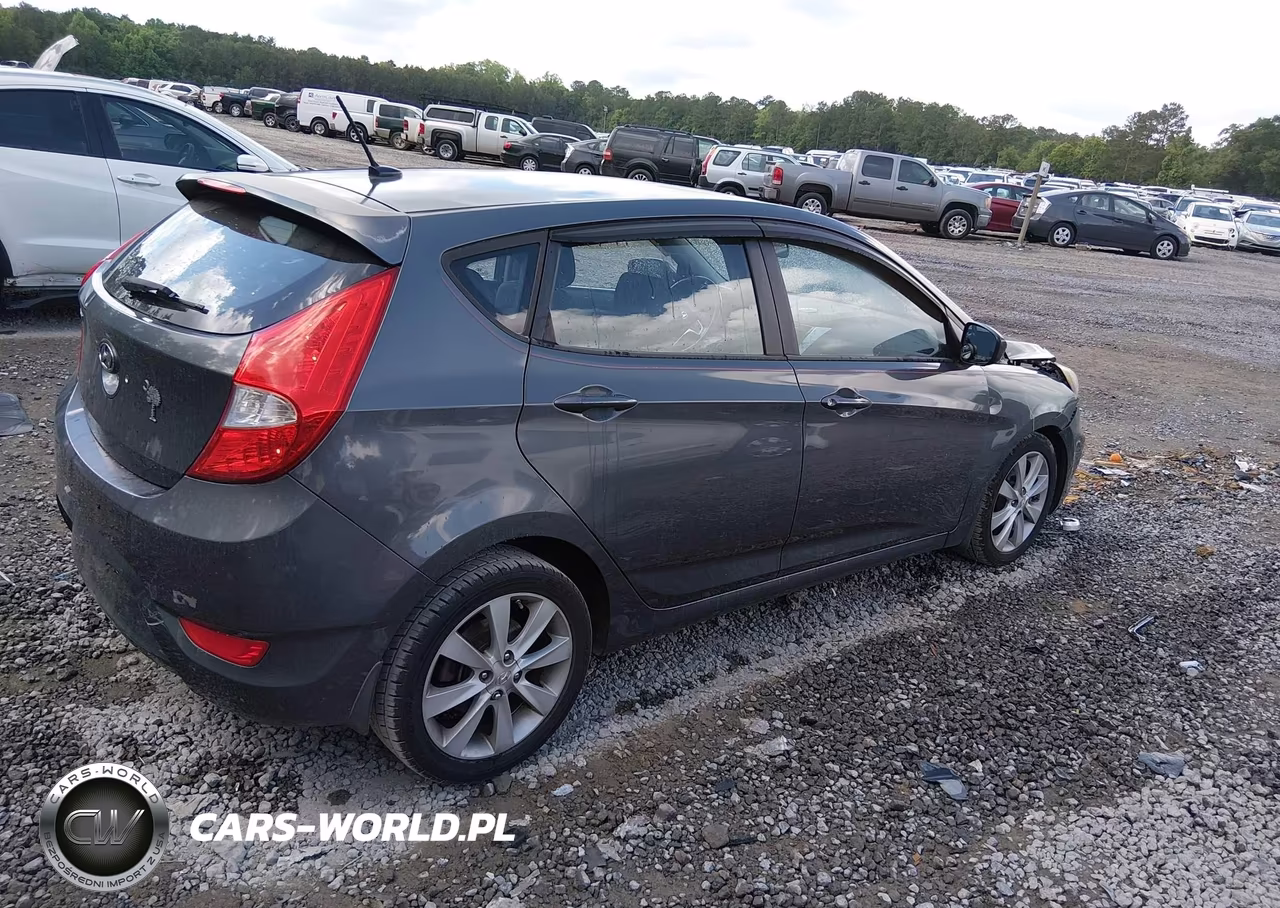 2012 Hyundai Accent Se VIN:KMHCU5AE8CU041932 - 4