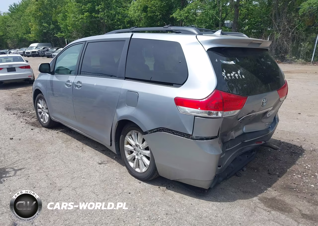 2011 Toyota Sienna Limited VIN:5TDDK3DC0BS028172 - 3