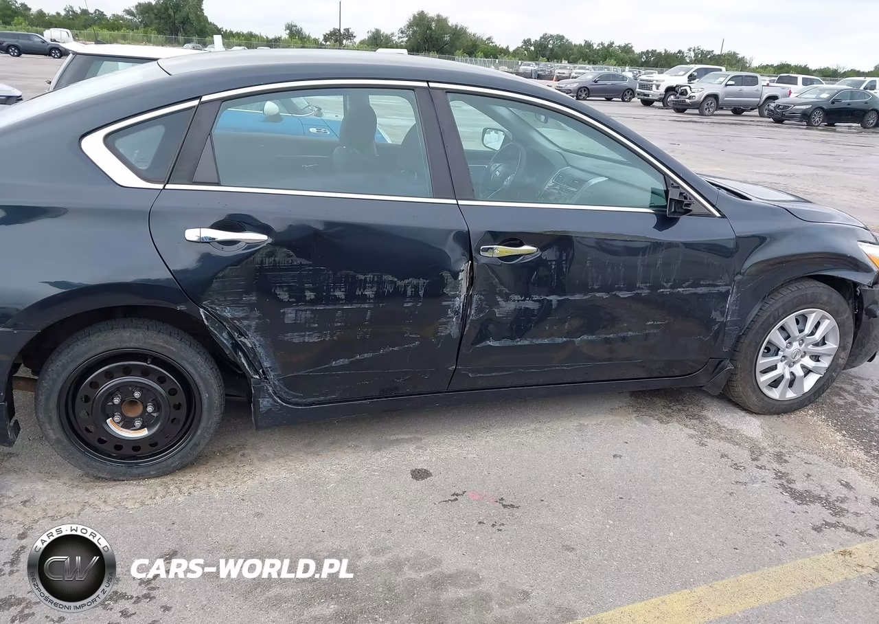 2015 Nissan Altima 2.5 S VIN:1N4AL3AP9FN308830 - 19