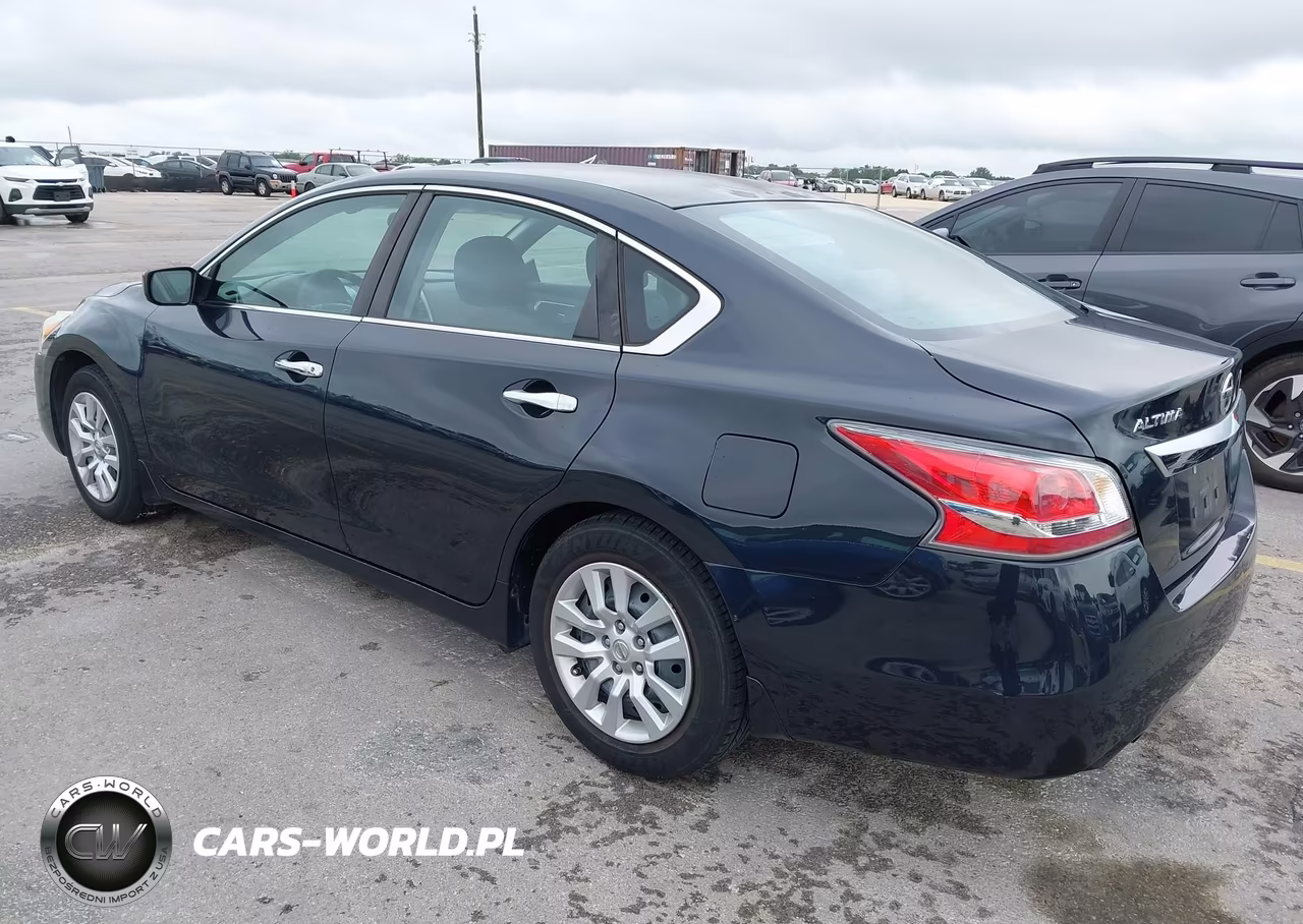 2015 Nissan Altima 2.5 S VIN:1N4AL3AP9FN308830 - 3