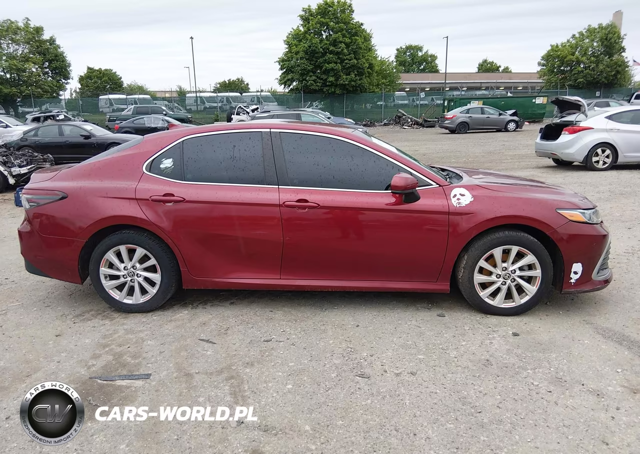 2021 Toyota Camry Le VIN:4T1C11AK9MU455004 - 13