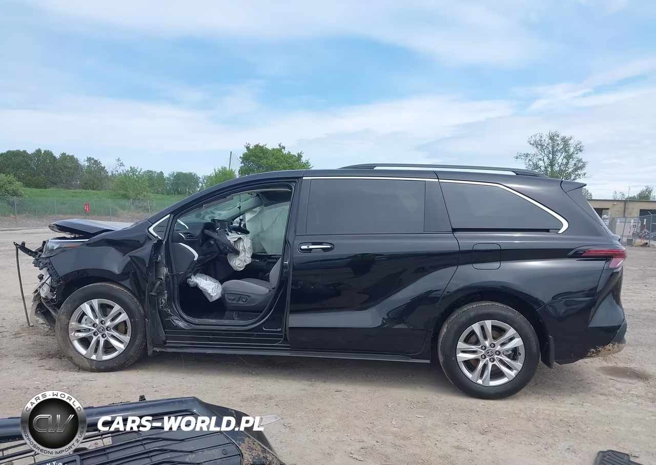 2026 Toyota Sienna Xle VIN:5TDYSKFC6TS257885 - 14