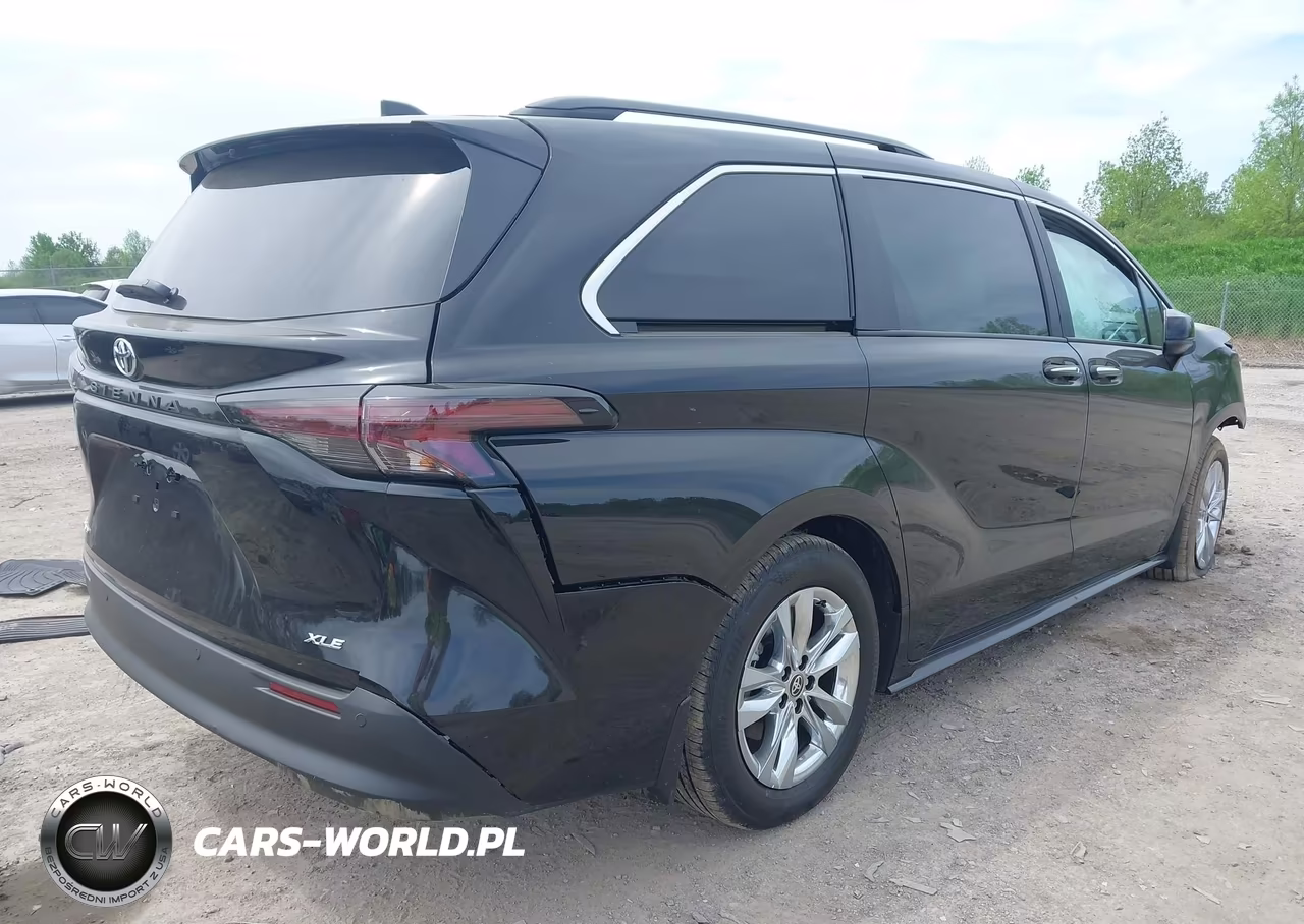 2026 Toyota Sienna Xle VIN:5TDYSKFC6TS257885 - 4