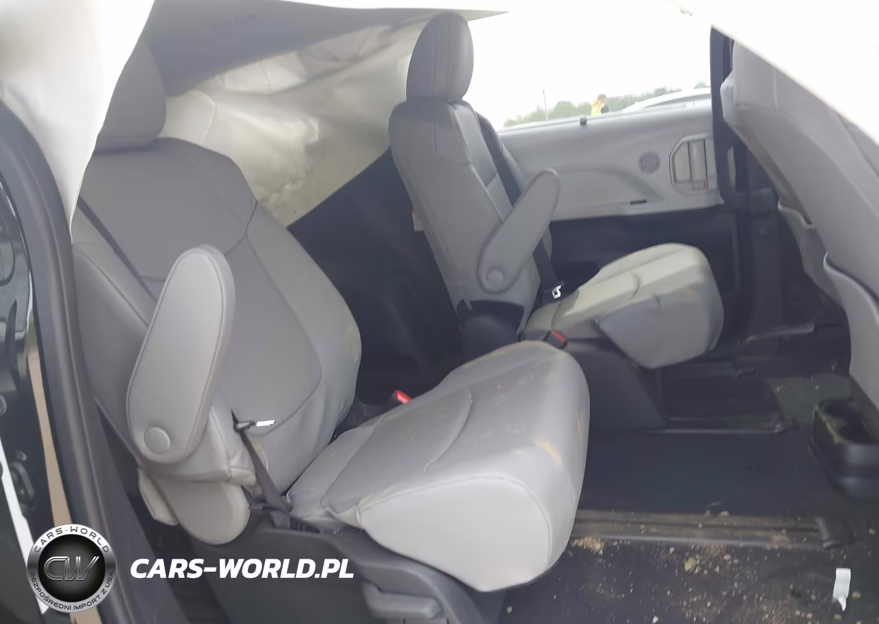 2026 Toyota Sienna Xle VIN:5TDYSKFC6TS257885 - 8