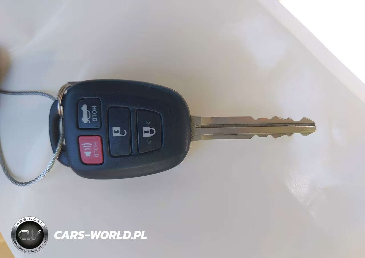 2016 Toyota Camry Le VIN:4T4BF1FK0GR555184 - 11