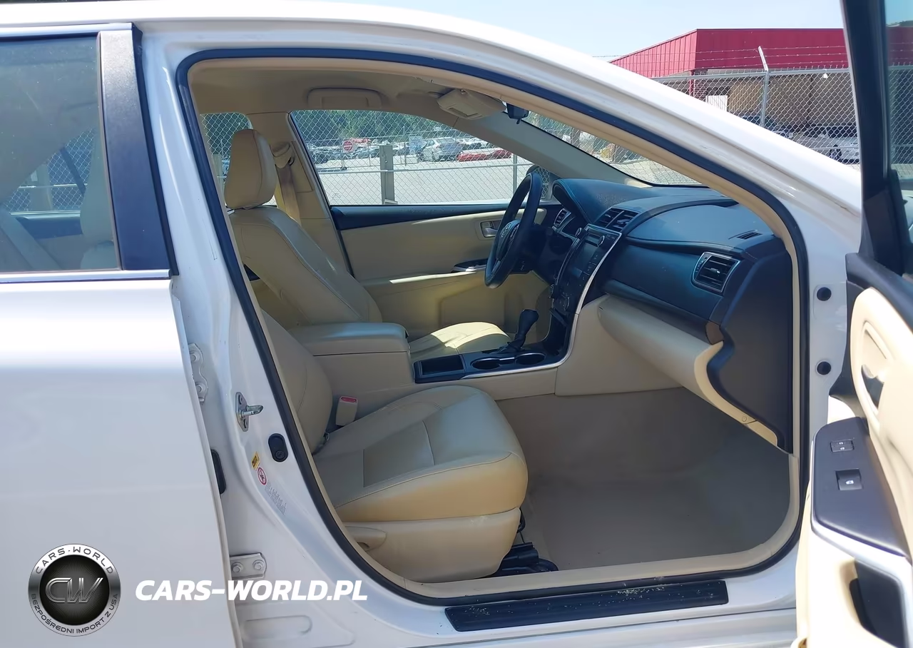2016 Toyota Camry Le VIN:4T4BF1FK0GR555184 - 5