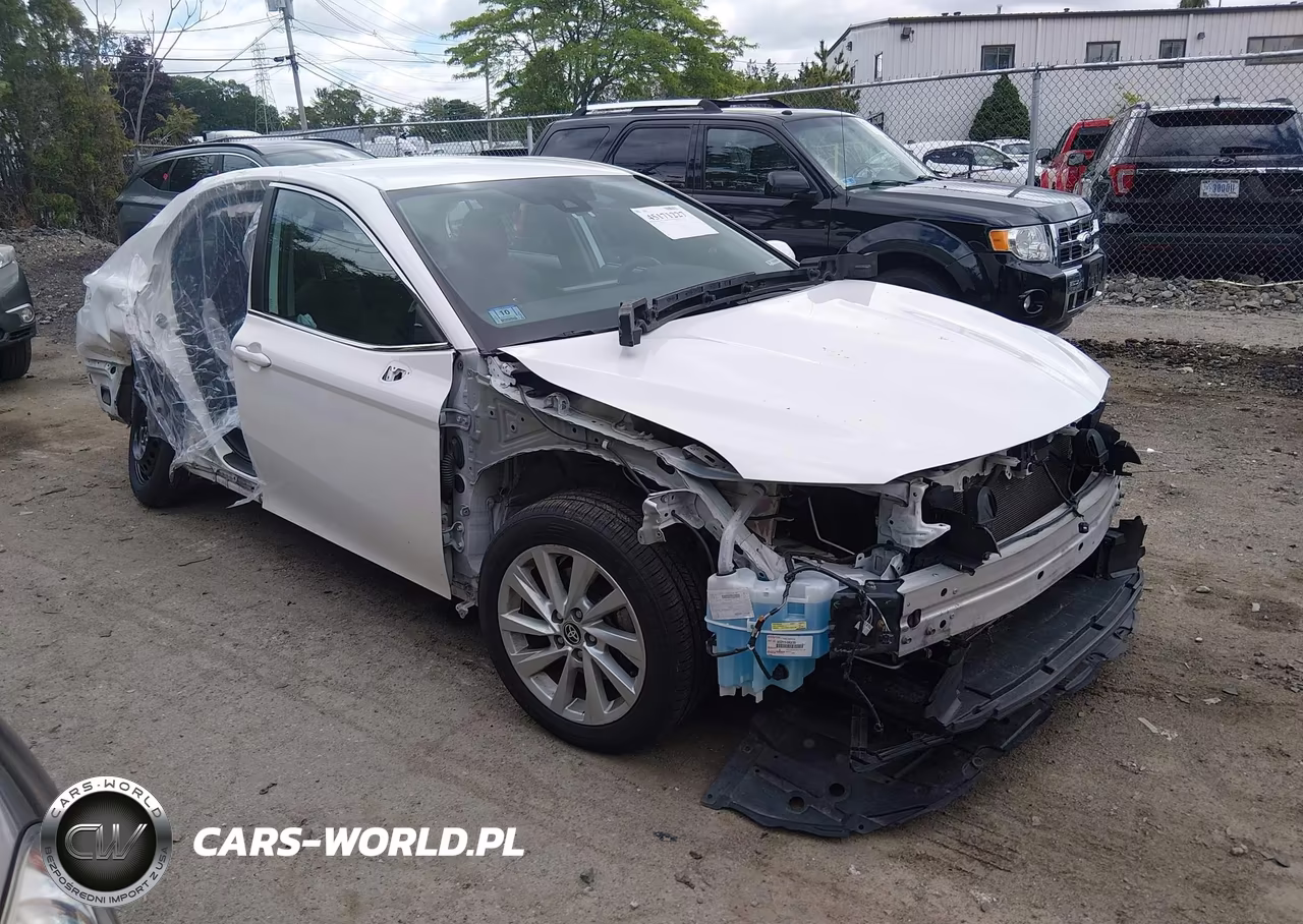 2024 Toyota Camry Le