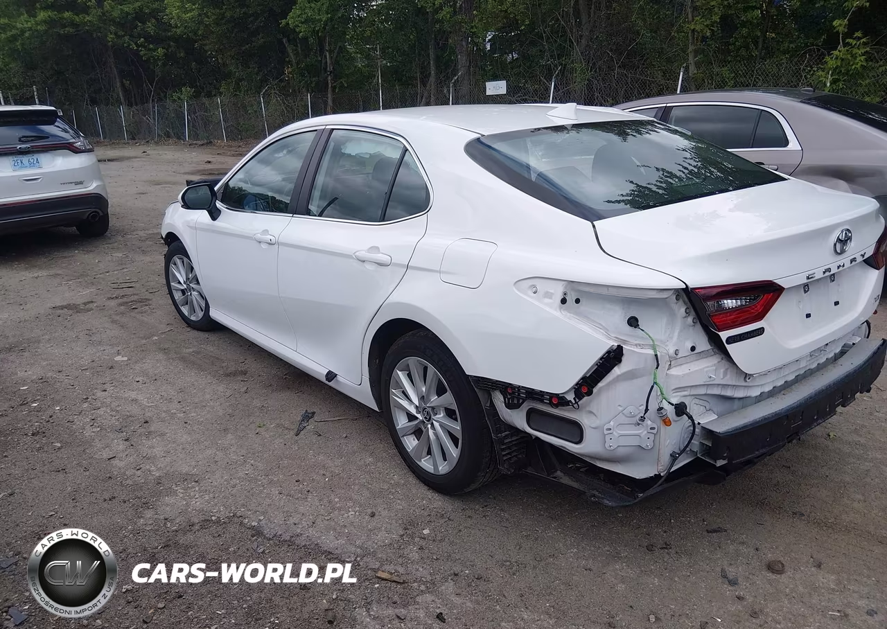 2024 Toyota Camry Le VIN:4T1C11AK7RU201895 - 3