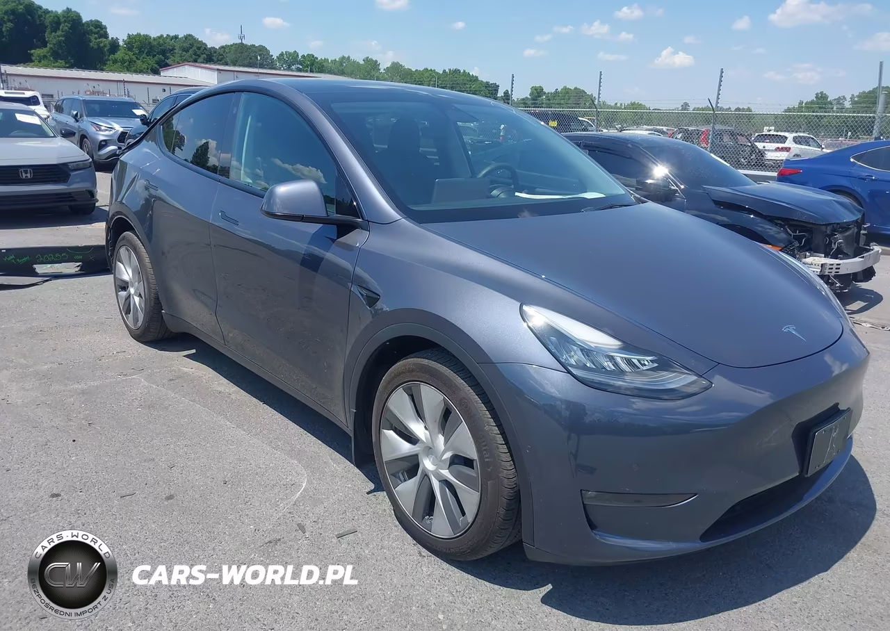 2022 Tesla Model Y Long Range Dual Motor All-Wheel Drive – zdjęcie 1 z 16