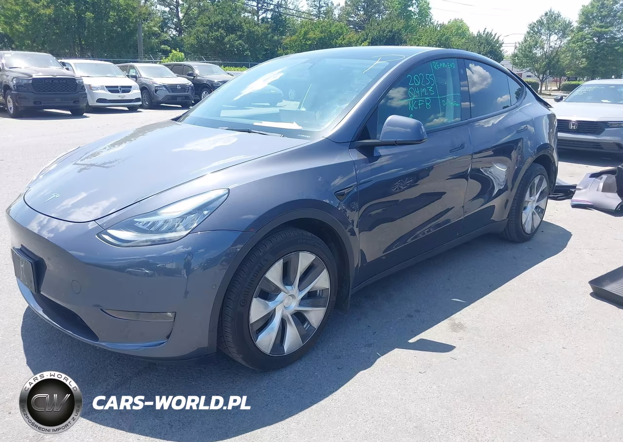 2022 Tesla Model Y Long Range Dual Motor All-Wheel Drive VIN:7SAYGAEE7NF433111 - 2