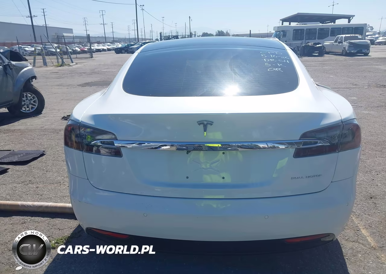 2020 Tesla Model S VIN:5YJSA1E25LF390461 - 16