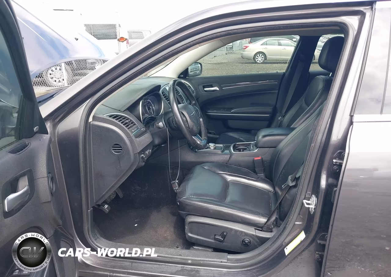2020 Chrysler 300 Touring L VIN:2C3CCAAG2LH120263 - 18
