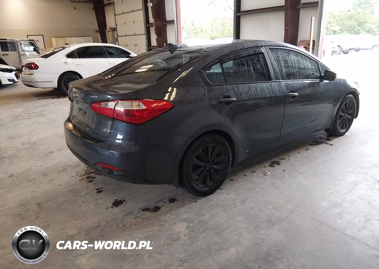 2015 Kia Forte Lx VIN:KNAFX4A65F5270902 - 4