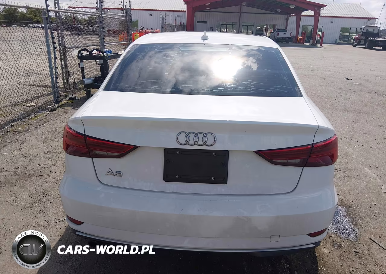 2018 Audi A3 2.0T Premium-2.0T Tech Premium VIN:WAUAUGFF9J1032306 - 16