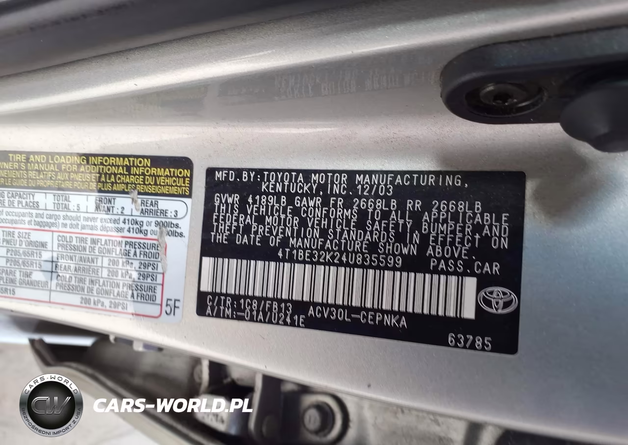 2004 Toyota Camry Le VIN:4T1BE32K24U835599 - 9