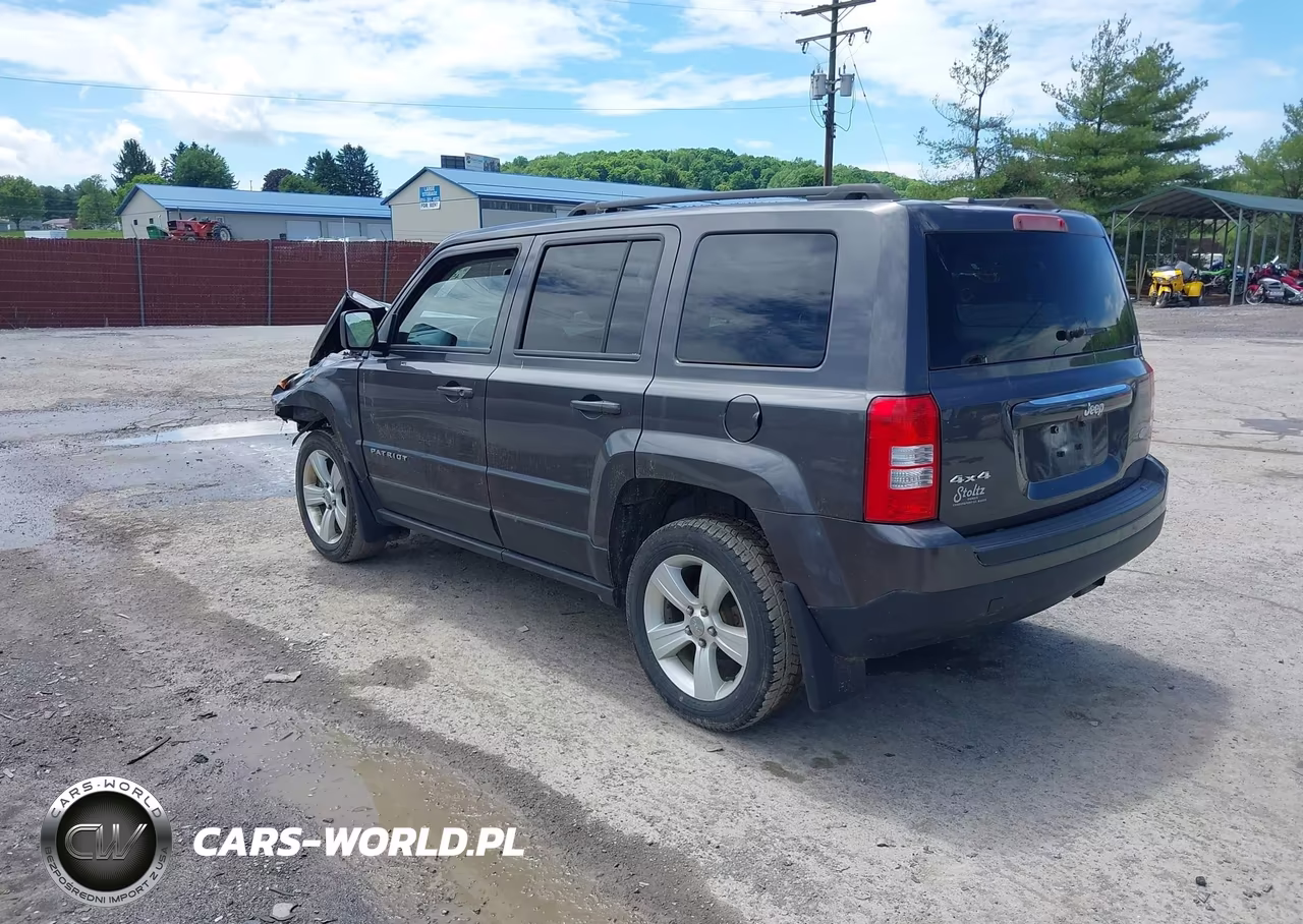 2016 Jeep Patriot Latitude VIN:1C4NJRFB4GD597172 - 3