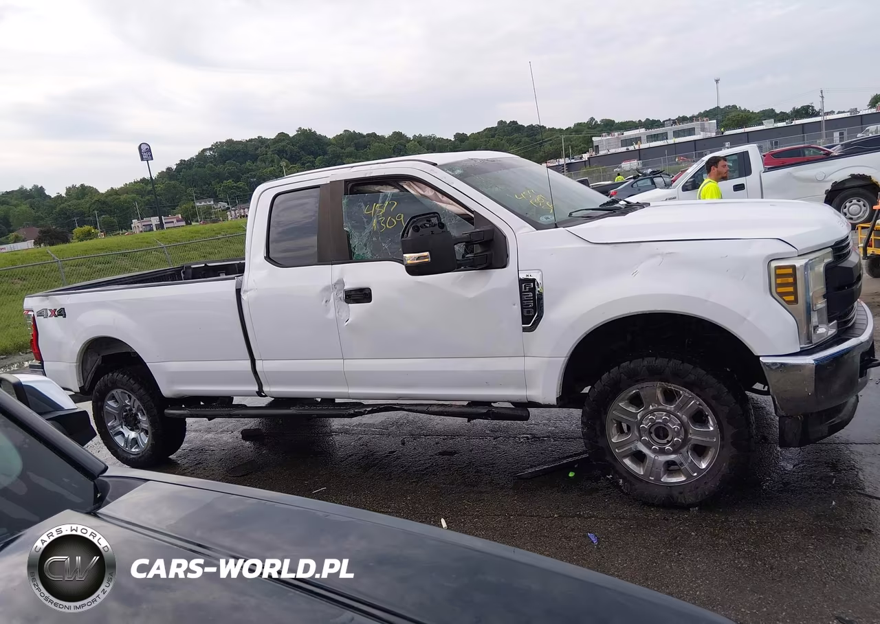 2018 Ford F-250 Xl VIN:1FT7X2B65JEB97579 - 13