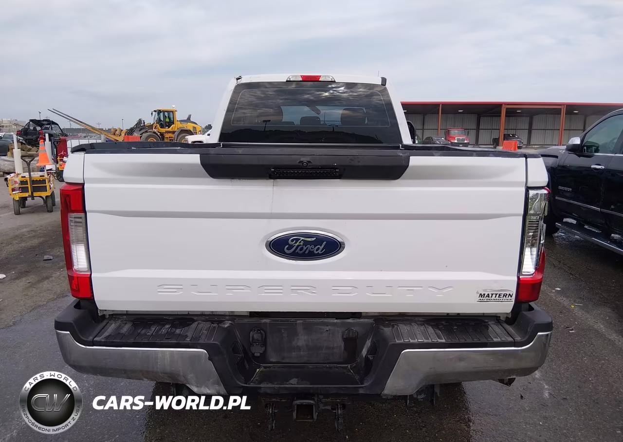 2018 Ford F-250 Xl VIN:1FT7X2B65JEB97579 - 16