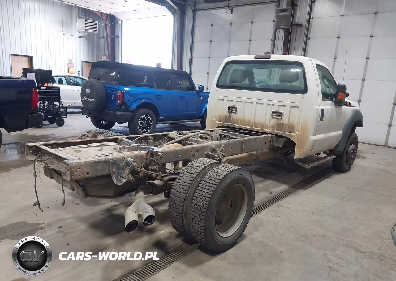 2013 Ford F-450 Chassis Xl VIN:1FDUF4HT1DEB53738 - 4