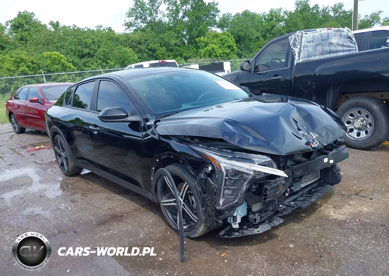 2025 Kia K4 Lxs – zdjęcie 1 z 11