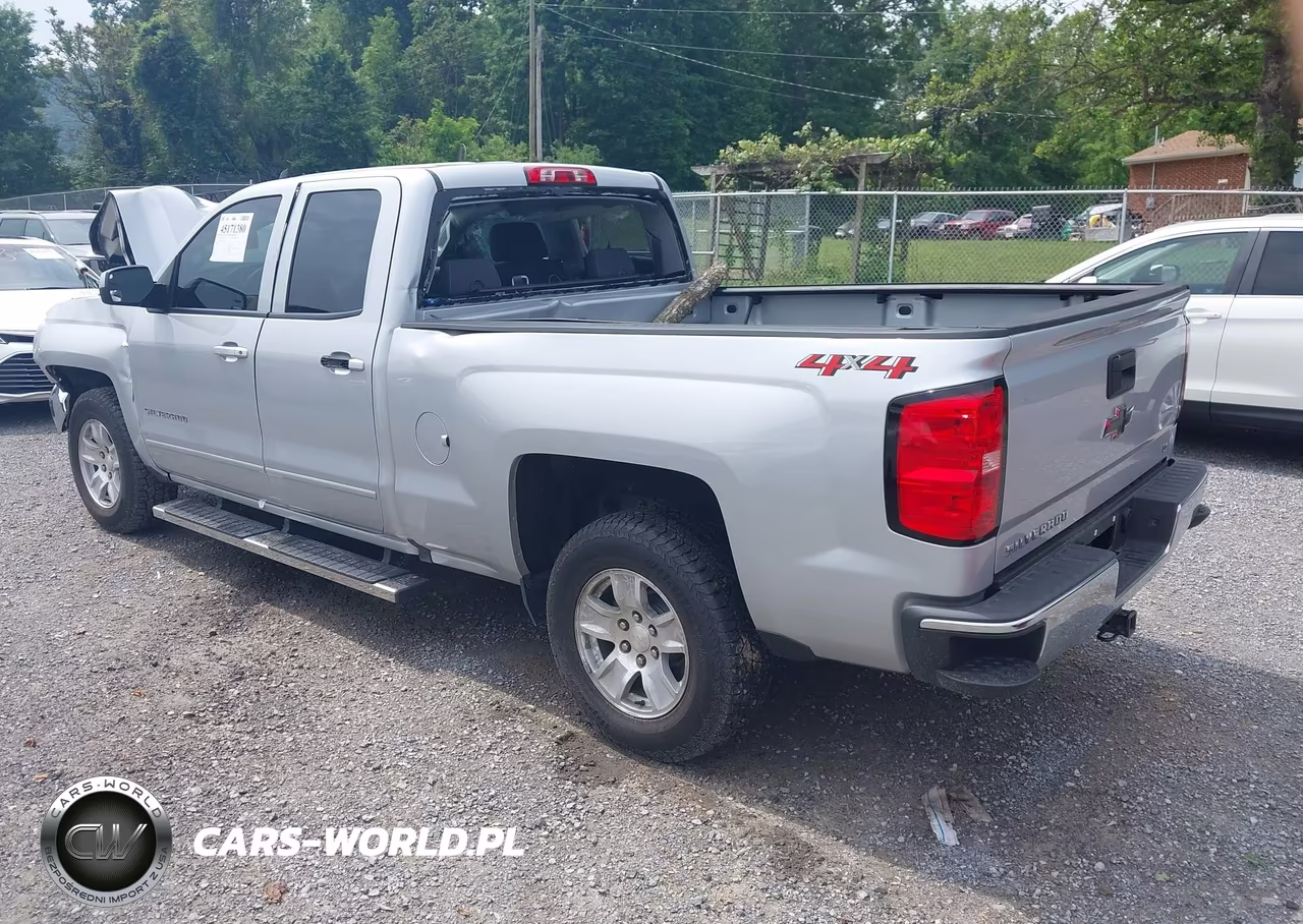 2018 Chevrolet Silverado 1500 1Lt VIN:1GCVKREC8JZ151608 - 3