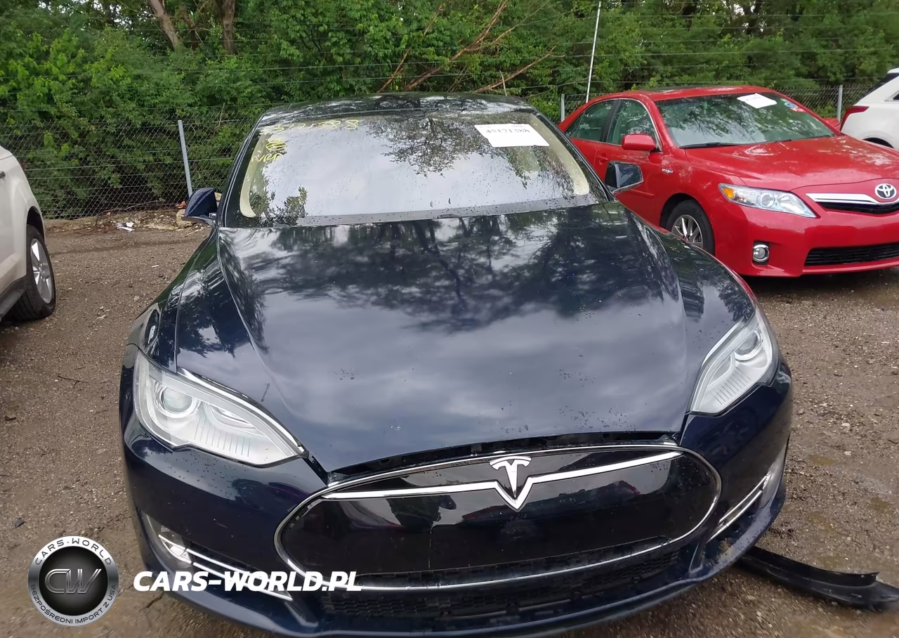 2013 Tesla Model S VIN:5YJSA1DN7DFP27077 - 12