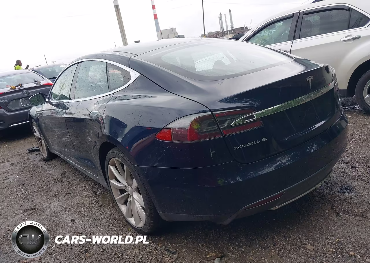 2013 Tesla Model S VIN:5YJSA1DN7DFP27077 - 3