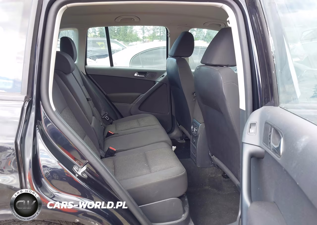 2018 Volkswagen Tiguan Limited 2.0T VIN:WVGAV7AX0JK005047 - 8