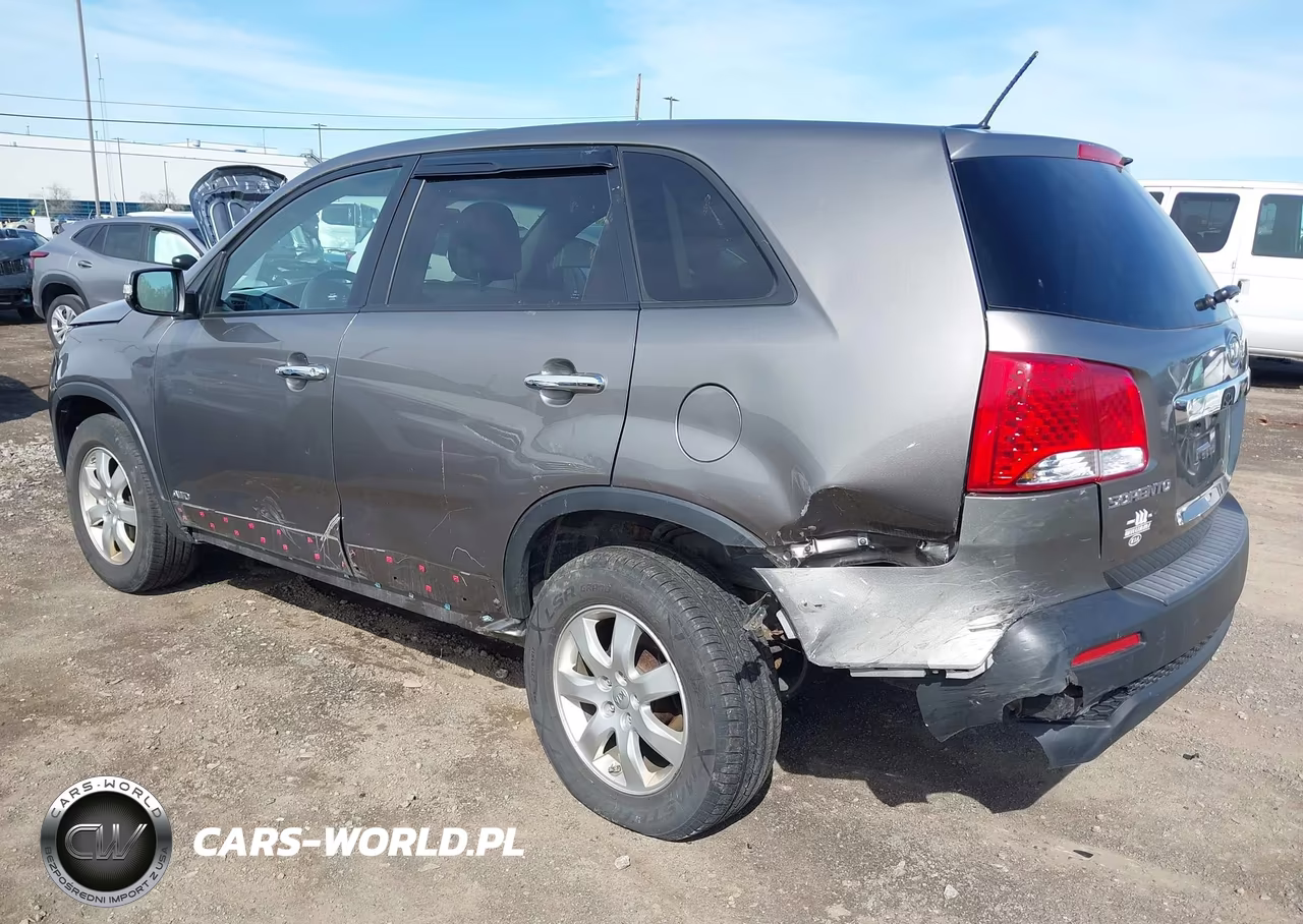 2012 Kia Sorento Lx VIN:5XYKTCA60CG229958 - 3